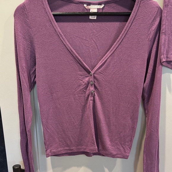 Victoria's Secret Plum Long Sleeve Henley Top & Lounge Shorts Set - Picture 2 of 6